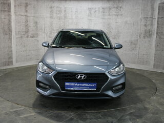 2017 Hyundai Solaris II, серый, 1037000 рублей, вид 2