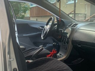 2008 Toyota Corolla X (E140, E150), серебристый, 900000 рублей, вид 5
