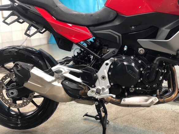 2020 BMW F 900 XR, красный - вид 2