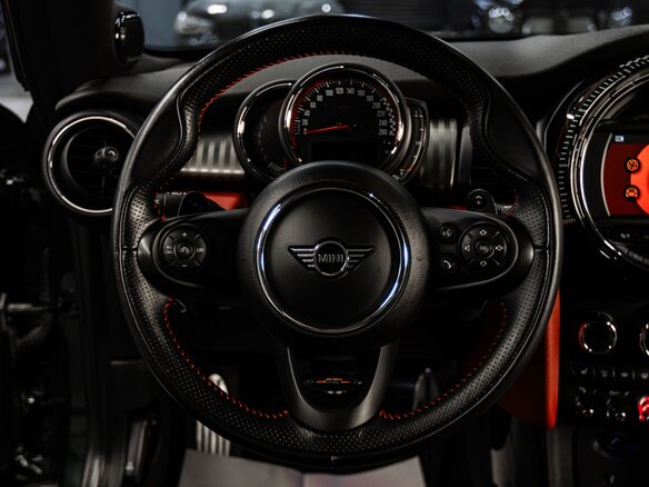 2019 Mini Hatch JCW III (F55/F56) Рестайлинг, зелёный, 2500000 рублей - вид 11