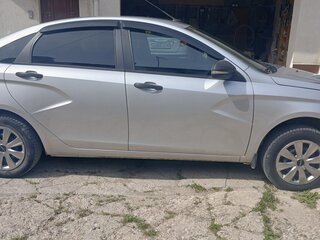 2017 Lada (ВАЗ) Vesta I, серебристый, 820000 рублей, вид 4