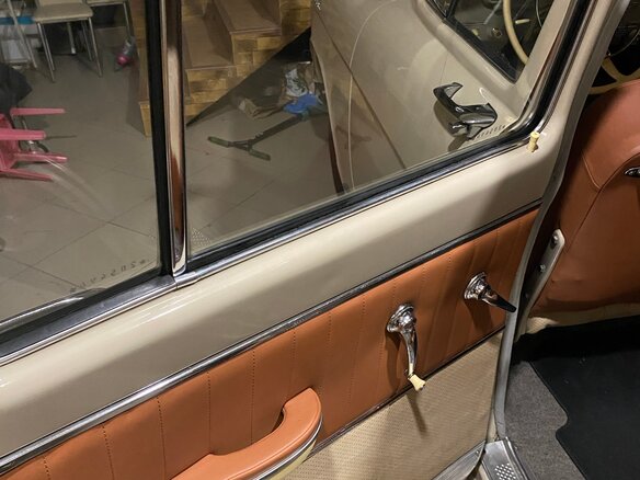 1968 ГАЗ 21 «Волга» 21Р, бежевый, 2100000 рублей - вид 8