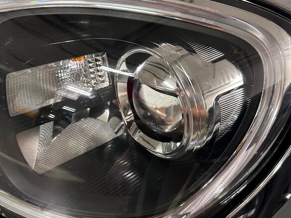 2020 Mini Countryman Cooper S II Рестайлинг, серый, 2900000 рублей - вид 18