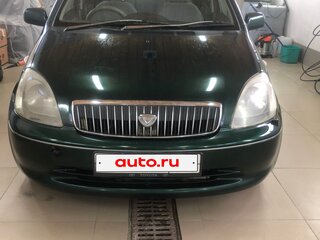 2001 Toyota Vitz I (P10), зелёный, 455000 рублей, вид 4