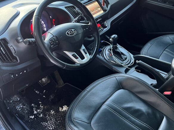 2013 Kia Sportage III, серый, 1600000 рублей - вид 9