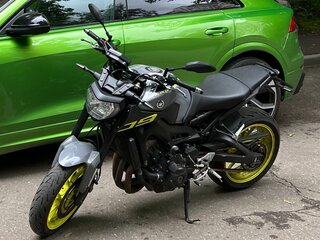 2016 Yamaha MT-09 (FZ-09), серый, 599000 рублей, вид 1