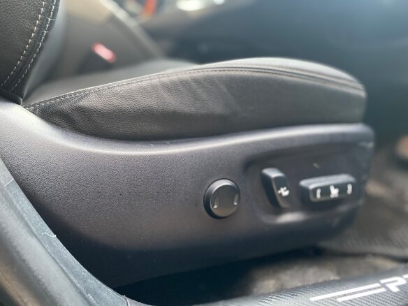 2013 Toyota Prius III Рестайлинг (XW30), чёрный, 1150000 рублей - вид 8