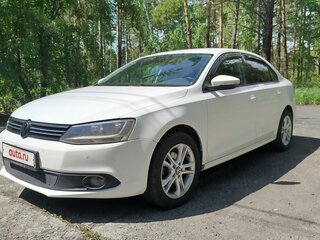 2013 Volkswagen Jetta VI, белый, 1300000 рублей, вид 1