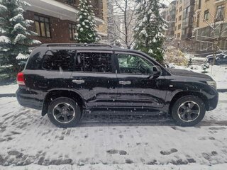 2009 Toyota Land Cruiser 200 Series, чёрный, 2900000 рублей, вид 2