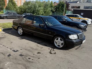 1998 Mercedes-Benz S-Класс 500 III (W140) Рестайлинг, чёрный, 1300000 рублей, вид 1