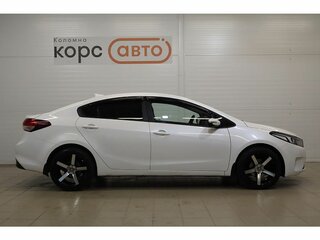 2018 Kia Cerato III Рестайлинг (Classic), белый, 1198000 рублей, вид 4