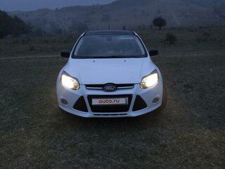 2013 Ford Focus III, белый, 800000 рублей, вид 3