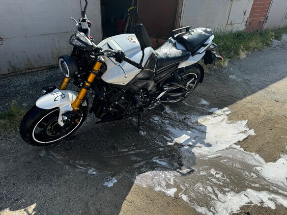2012 Yamaha FZ8, белый, 700000 рублей - вид 4