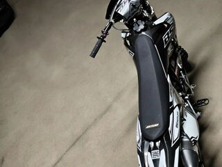 2026 BSE Z1, чёрный, 125000 рублей, вид 1
