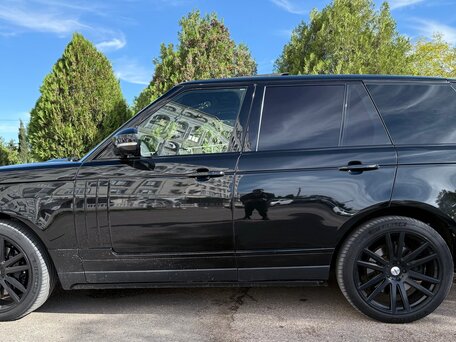 2013 Land Rover Range Rover IV, чёрный, 2900000 рублей, вид 3