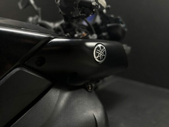 2024 Yamaha MT-10, чёрный, 1399000 рублей - вид 4