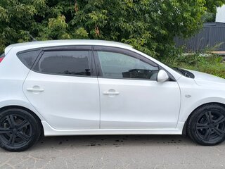 2011 Hyundai i30 I Рестайлинг, белый, 800000 рублей, вид 2