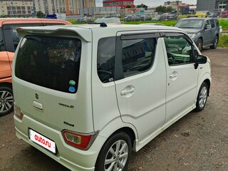 2017 Suzuki Wagon R VI, белый, 885000 рублей, вид 3