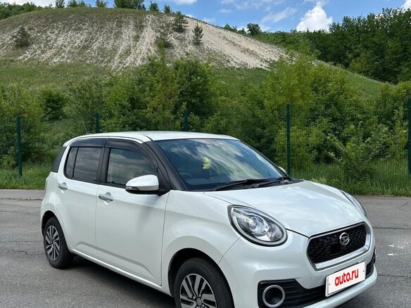 2017 Daihatsu Boon III, белый - вид 1