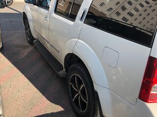 2011 Nissan Pathfinder III Рестайлинг, белый, 1000000 рублей, вид 4