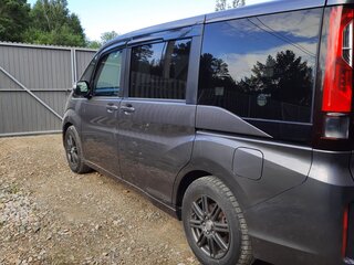 2017 Honda Stepwgn V Рестайлинг, серый, 1700000 рублей, вид 3