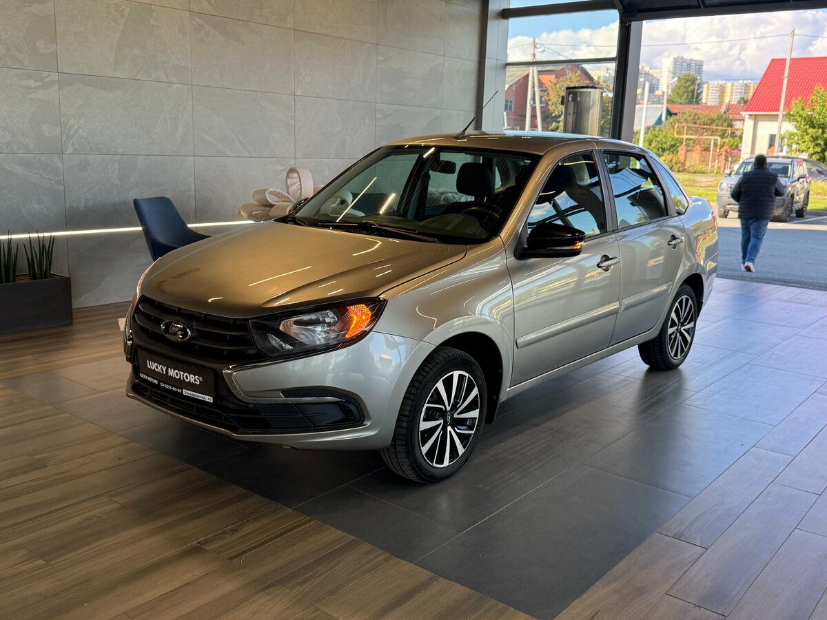 Открыть фотографии: Lada (ВАЗ) Granta I Рестайлинг