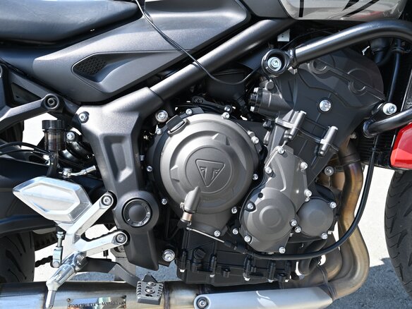 2022 Triumph Trident 660, чёрный, 910000 рублей - вид 6