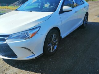 2015 Toyota Camry VII (XV50) Рестайлинг, белый, 1750000 рублей, вид 2