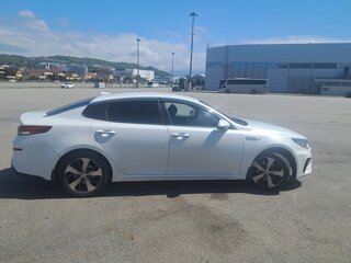 2020 Kia Optima IV Рестайлинг, белый, 1750000 рублей, вид 2