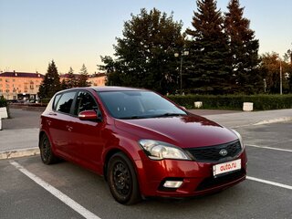 2011 Kia Ceed I Рестайлинг, красный, 750000 рублей, вид 1