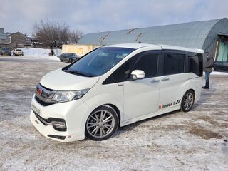 2016 Honda Stepwgn Spada V, белый, 2250000 рублей, вид 3