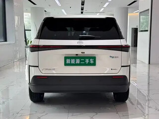 2026 Toyota bZ3X 50 kWh, белый, 2389099 рублей, вид 5