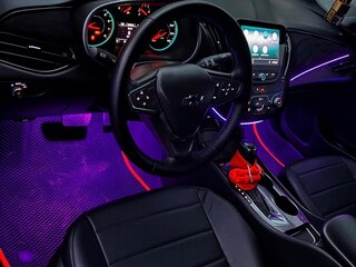 2019 Chevrolet Malibu IX Рестайлинг, белый, 1890000 рублей, вид 4