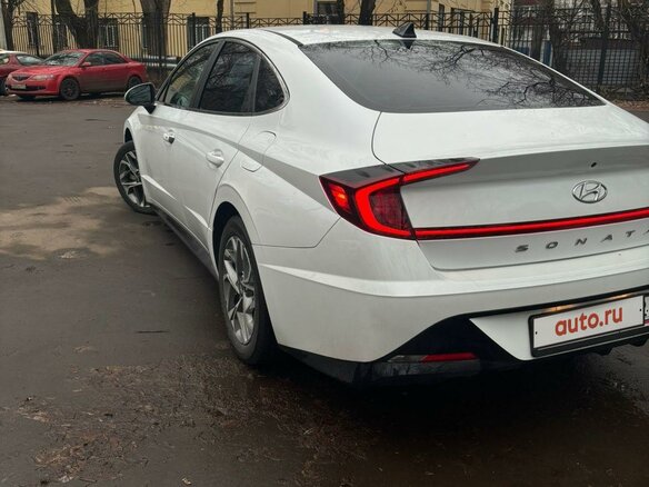 2020 Hyundai Sonata VIII (DN8), белый, 2000000 рублей - вид 9