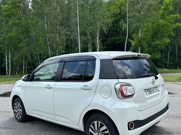 2017 Daihatsu Boon III, белый - вид 4