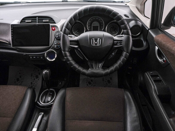 2013 Honda Fit Shuttle I Рестайлинг, серый - вид 13
