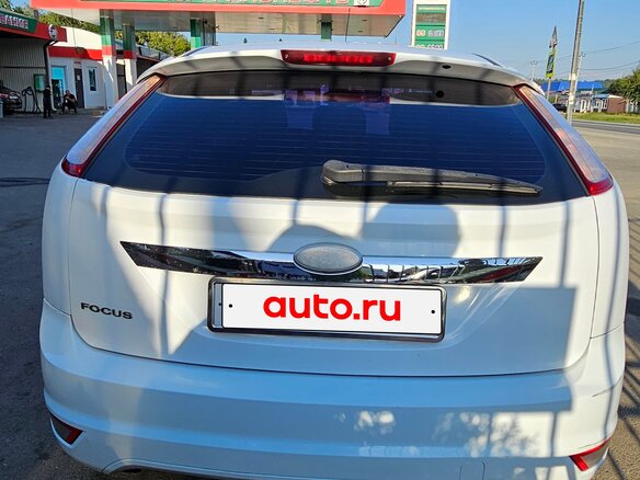 2008 Ford Focus II Рестайлинг, белый, 660000 рублей - вид 4
