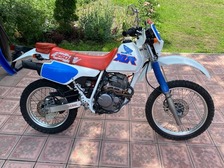 1993 Honda XLR, белый, 450000 рублей, вид 2