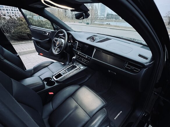 2020 Porsche Macan GTS I Рестайлинг, чёрный, 4500000 рублей - вид 8