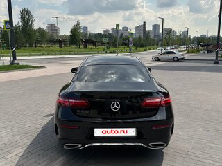 2017 Mercedes-Benz E-Класс 300 V (W213, S213, C238), чёрный, 3650000 рублей, вид 5