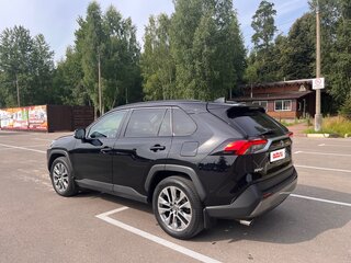 2021 Toyota RAV4 V (XA50), чёрный, 3800000 рублей, вид 5