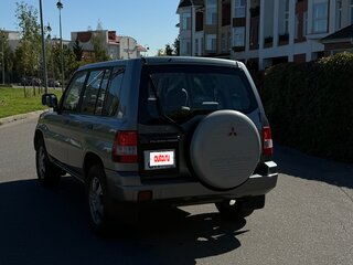 2003 Mitsubishi Pajero Pinin, серый, 2400000 рублей, вид 4
