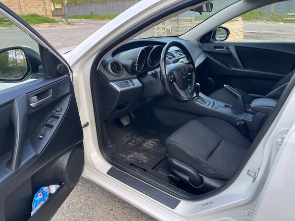 2012 Mazda 3 II (BL) Рестайлинг, белый, 1170000 рублей - вид 8