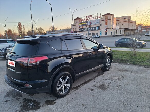 2017 Toyota RAV4 IV (XA40) Рестайлинг, чёрный, 2050000 рублей - вид 9