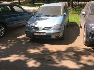 2001 Nissan Tino, голубой, 385000 рублей, вид 2