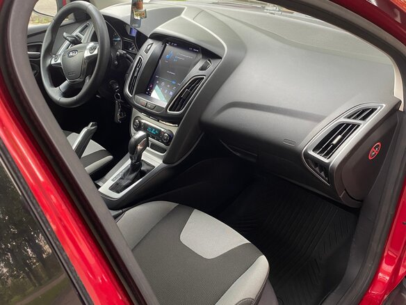 2012 Ford Focus III, красный, 700000 рублей - вид 5