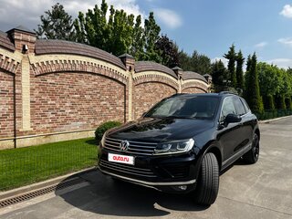2018 Volkswagen Touareg II Рестайлинг, чёрный, 3500000 рублей, вид 1