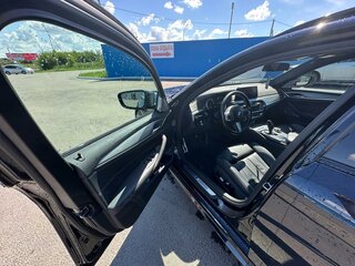 2019 BMW 5 серии 540d xDrive VII (G30/G31/G38), чёрный, 4400000 рублей, вид 4
