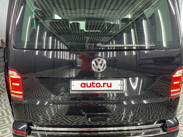 2019 Volkswagen Multivan T6, чёрный, 5800000 рублей - вид 11