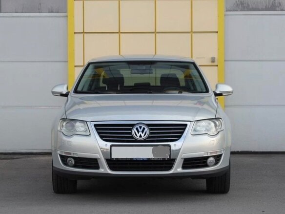 2008 Volkswagen Passat B6, серебристый, 630000 рублей - вид 1